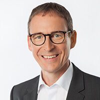 Porträtbild von Dr. Uwe Heckert, Geschäftsführer DACH von Philips.