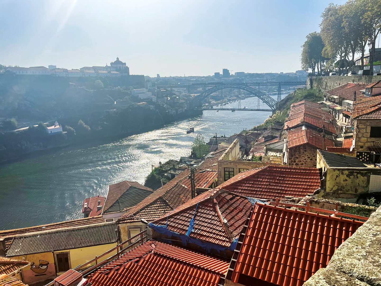 Ein Foto der Ponte dom Luís I in Porto